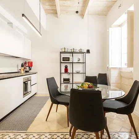 Historical Gem, Lux With Rooftop Pool By 360 Estates 別荘 イムディーナ