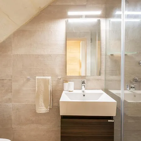 Historical Gem, Lux With Rooftop Pool By 360 Estates イムディーナ