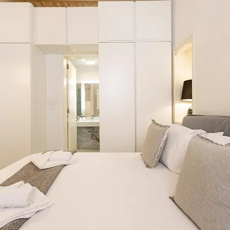 Historical Gem, Lux With Rooftop Pool By 360 Estates Nyaraló *