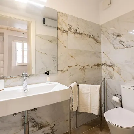 Historical Gem, Lux With Rooftop Pool By 360 Estates Nyaraló *