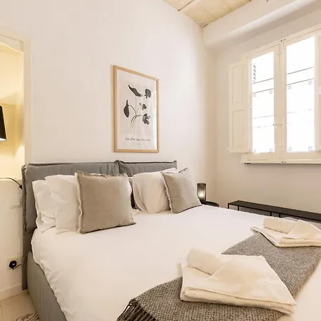 Historical Gem, Lux With Rooftop Pool By 360 Estates Nyaraló