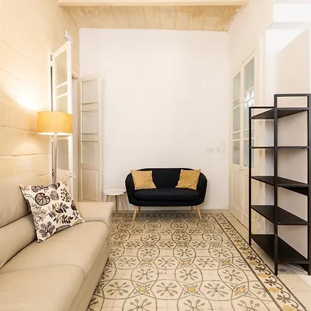 Holiday home Historical Gem, Lux With Rooftop Pool By 360 Estates