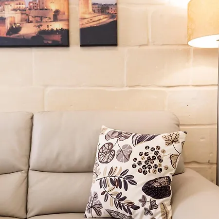 Historical Gem, Lux With Rooftop Pool By 360 Estates Holiday home