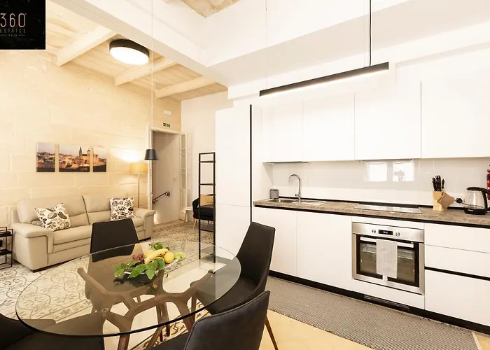 Historical Gem, Lux With Rooftop Pool By 360 Estates Tatil Evi Mdina